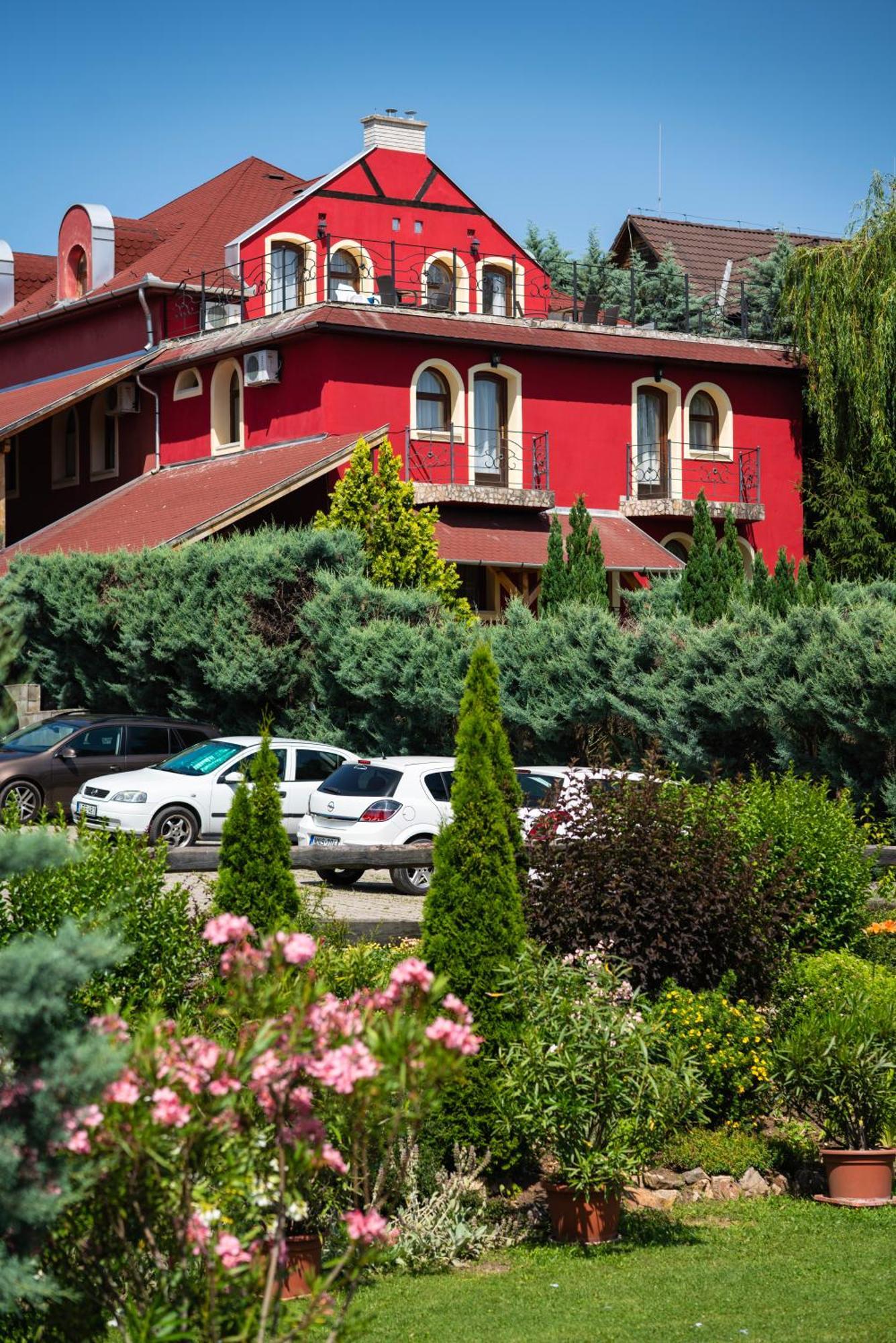 Hotel Szent Istvan Eger Bagian luar foto